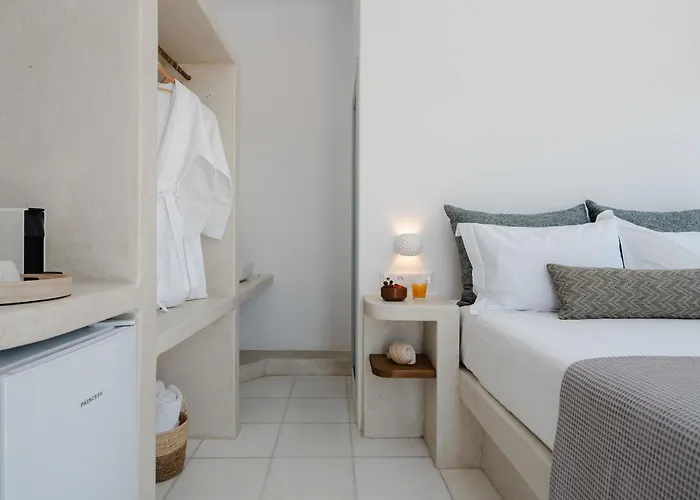 Naxos Tower Otel Galanado