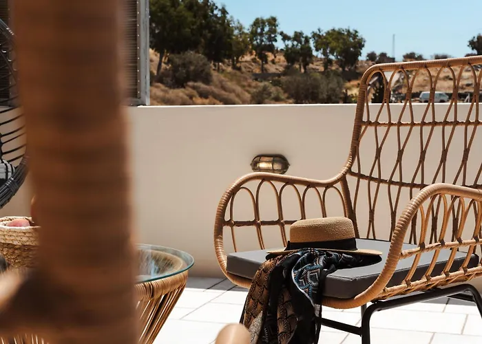 Naxos Tower Galanado