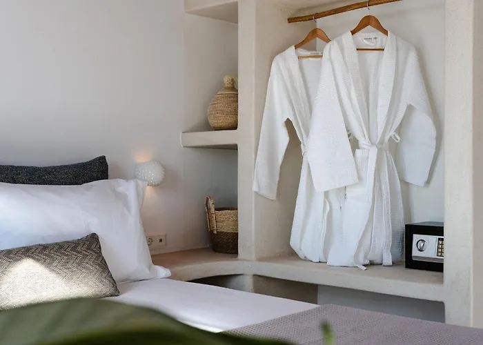 Otel Naxos Tower Galanado