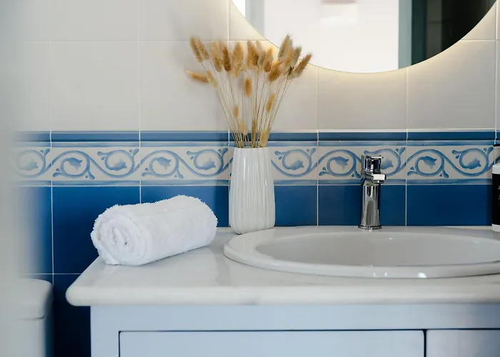 Otel Naxos Tower Galanado