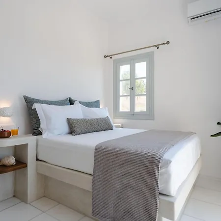 Naxos Tower Отель *