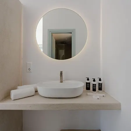 Naxos Tower Отель *