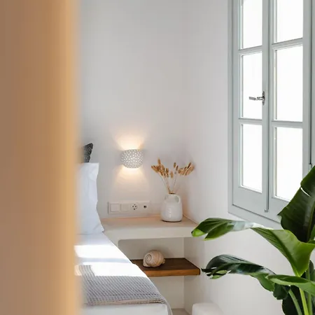 Naxos Tower Отель *