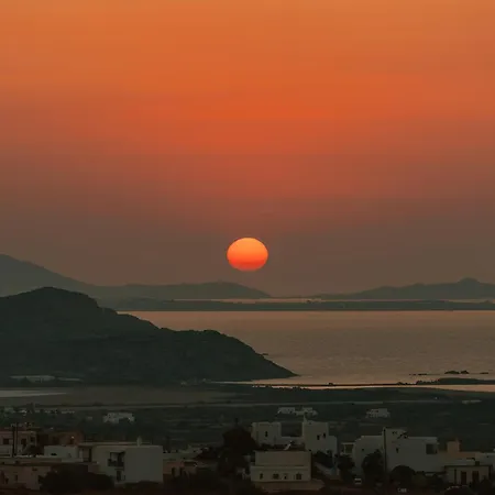 Naxos Tower Szálloda Galanado