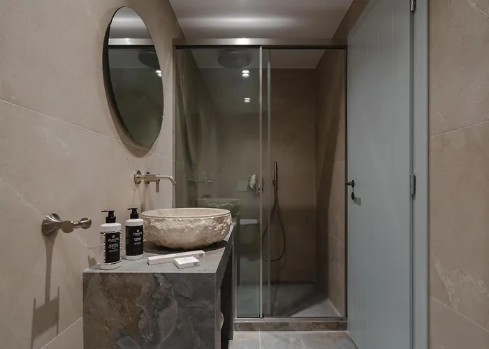 Naxos Tower Galanado