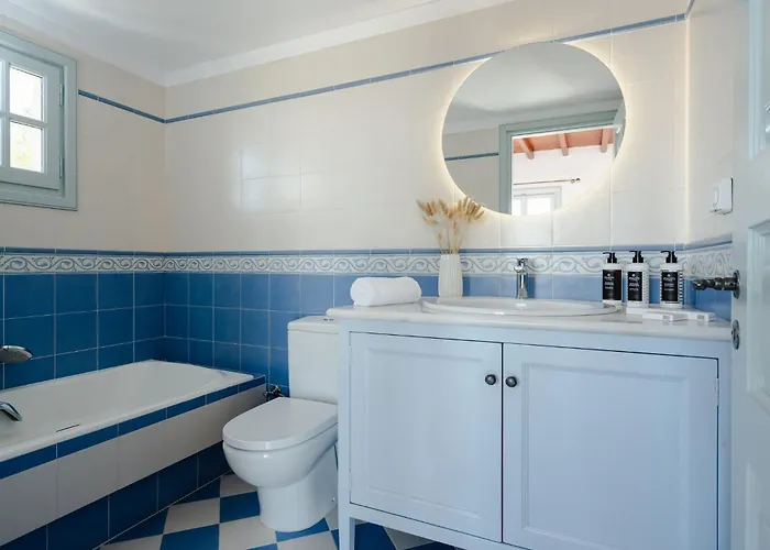 Naxos Tower Galanado